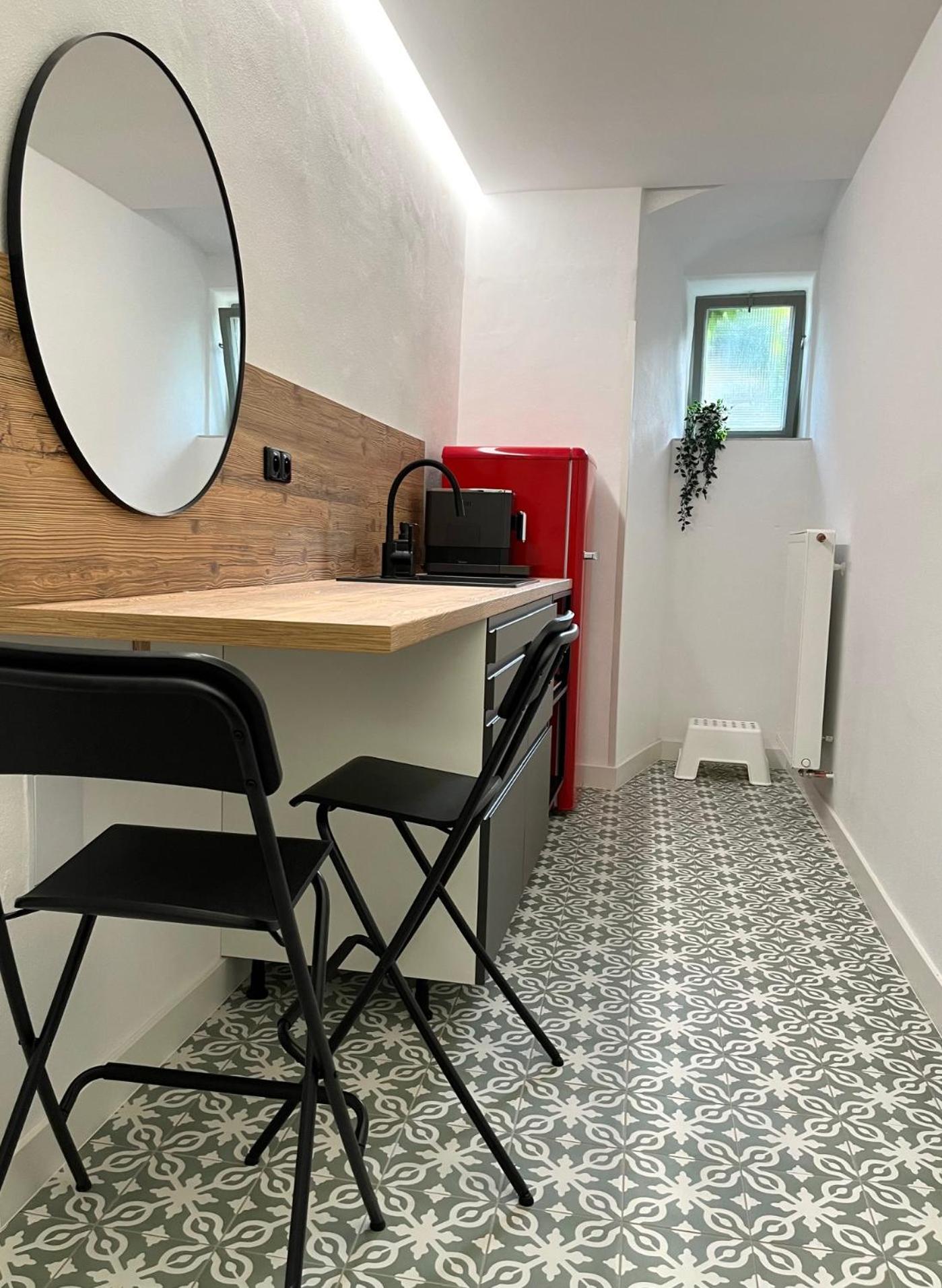 Palac Daun - Studio Apartments Znojmo Exteriör bild